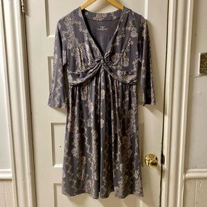 Patagonia Winnow Gray Floral Women's Dress Size Medium